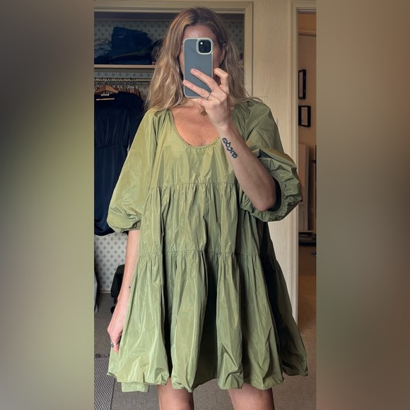 Wilfred Olive Green Oversized Fantasy Tiered Mini Puff Sleeve Ruffle Dress - Picture 3 of 12